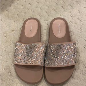 Gianni Bini Women’s slides. Size 11.